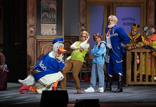 Сказочные детективы возвращаются: «ХРУМ» снова на сцене КЗ «Космос»