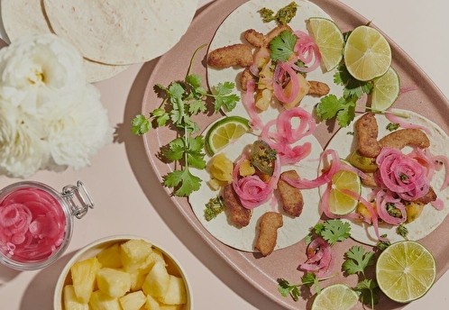 Ностальгические ужины, субботние бранчи и кофе с МОТом: гастроновости недели