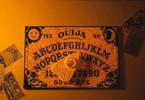 ВЦИОМ: 81% россиян верят в сверхъестественное