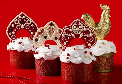 Золотые кокошники и пасхальные яйца с сакурой: гастрономический гид по Пасхе в Москве