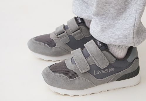 Стиль и технологии: весенний дроп детской обуви Lassie