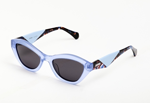 Вечная классика: модели очков, которые носили наши родители и которые актуальны сейчас