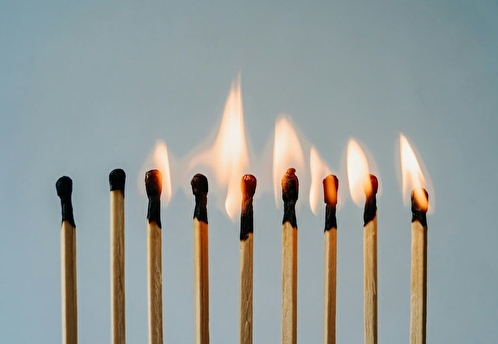 Эксперты напомнили о ключевых правилах поведения при пожаре и роли автоматических систем защиты