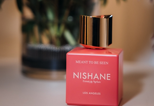 Аромат тихой уверенности: в Москве представили новинку MEANT TO BE SEEN от NISHANE