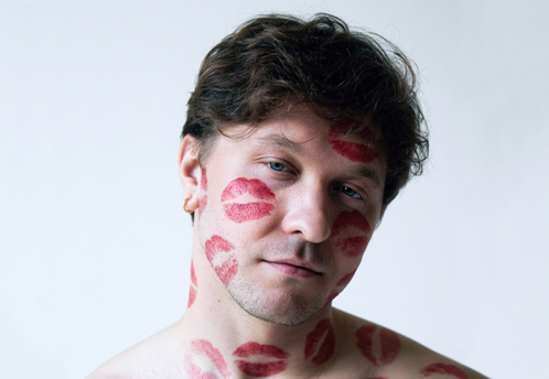 Про флирт, вкус и правильную атмосферу: музыкант Илья Сатисфаер выбирает места для свиданий в Москве