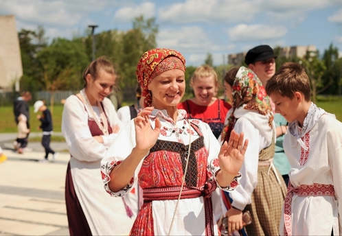 Культурный код летних выходных: в Удомле пройдёт фестиваль «Марьинская балалайка»
