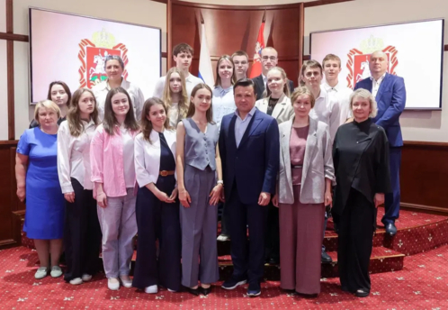 Число стобалльников ЕГЭ в Подмосковье выросло почти втрое