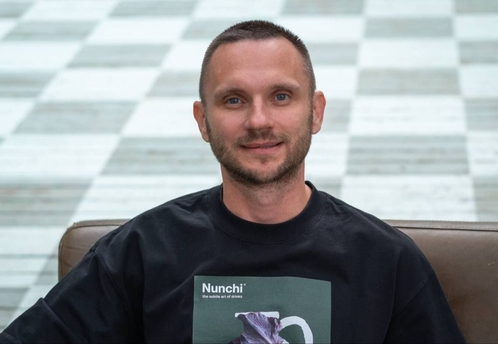 Как барный опыт превратился в бренд: разговор с основателем Nunchi drinks Артёмом Авериным