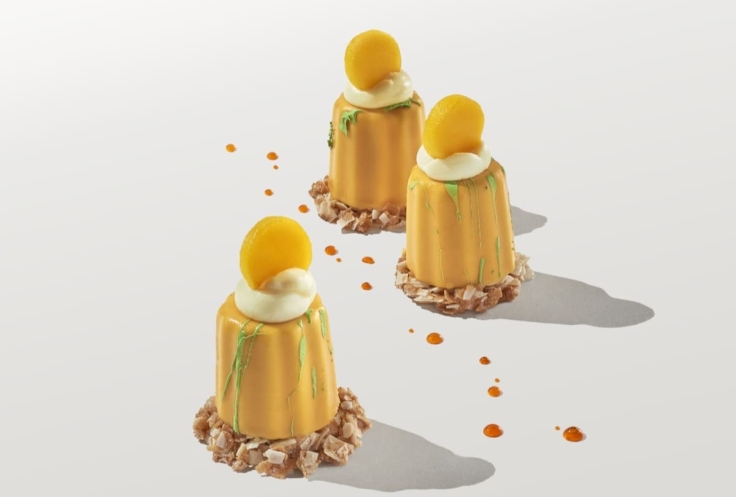 Флэт уайт с земляникой, десерт «Матч ТВ 10 лет» и быстрые свидания в FITZ Gin Bar. Гастроновости недели