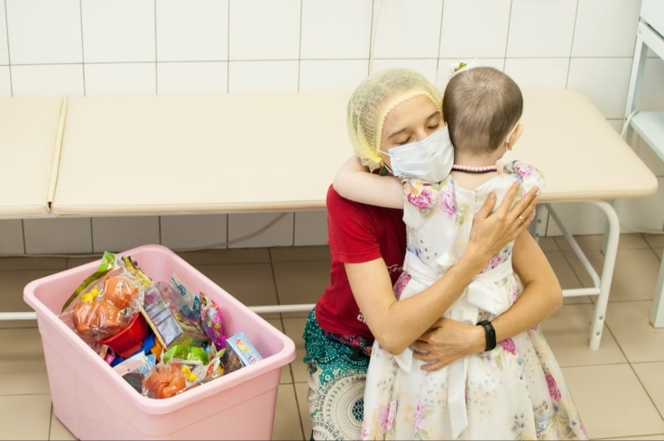 Объятия в больничных стенах: как поддержка помогает проходить онколечение