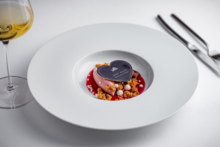 Вкусы любви: гастрогид по самым романтичным блюдам в Москве и Петербурге