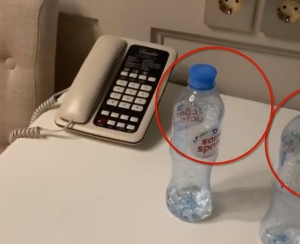 Пресс-служба Навального: следы «Новичка» обнаружили на бутылке из номера томской гостиницы