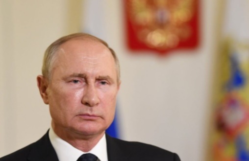 Путин сделал резкое замечание журналисту после уточняющего вопроса о семье