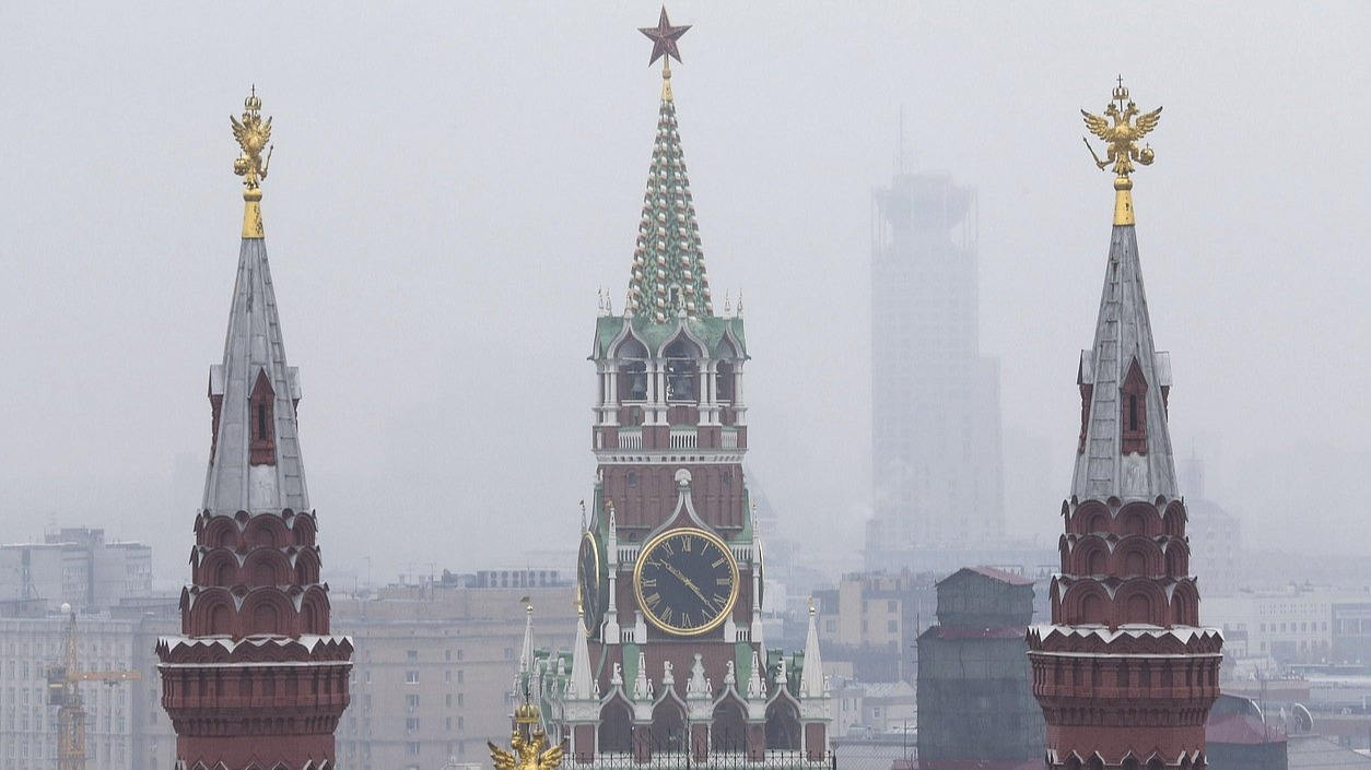 Введение штрафов за отказ вакцинации от коронавируса нереально — Песков