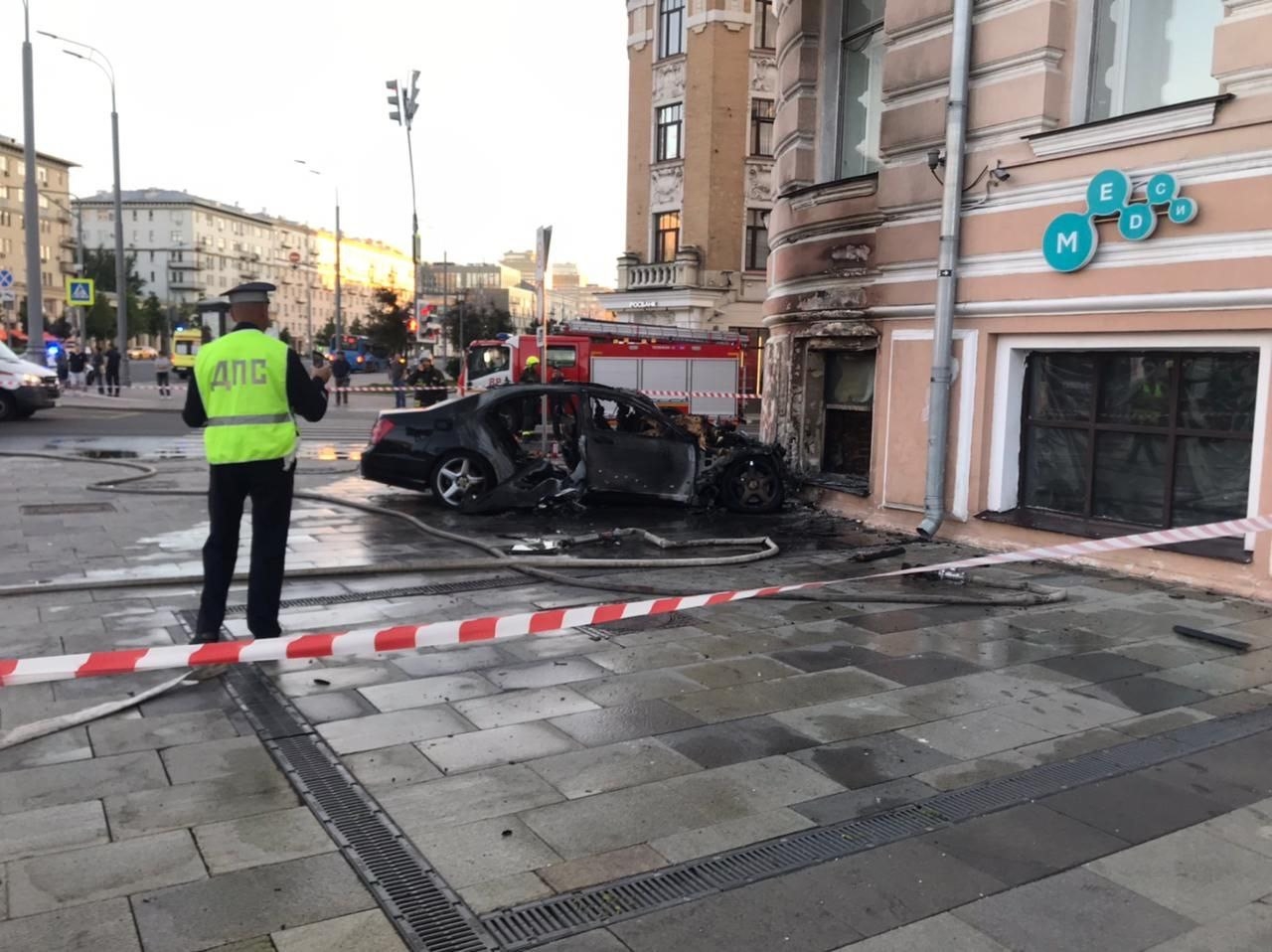 Авария на Зубовском бульваре унесла жизни двух человек