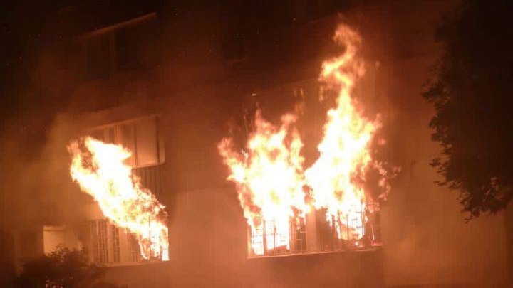 В сгоревшем столичном хостеле были заколочены пожарные выходы
