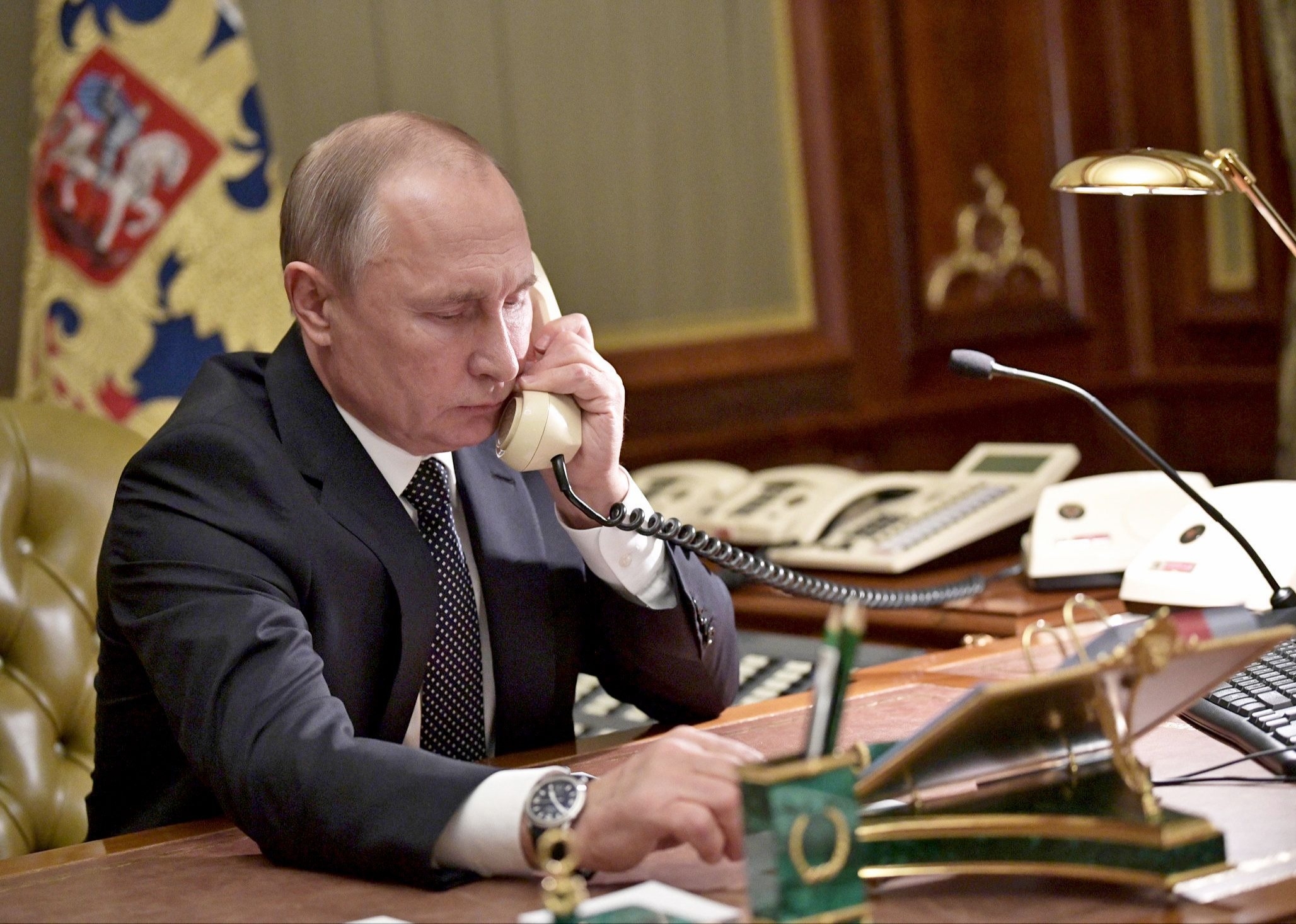 Песков объяснил, почему разговор Путина и Шольца проходил в дружеском тоне