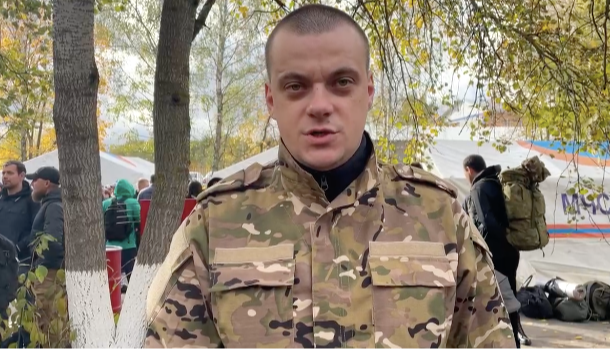 Работник завода с отсрочкой от частичной мобилизации отправился на службу