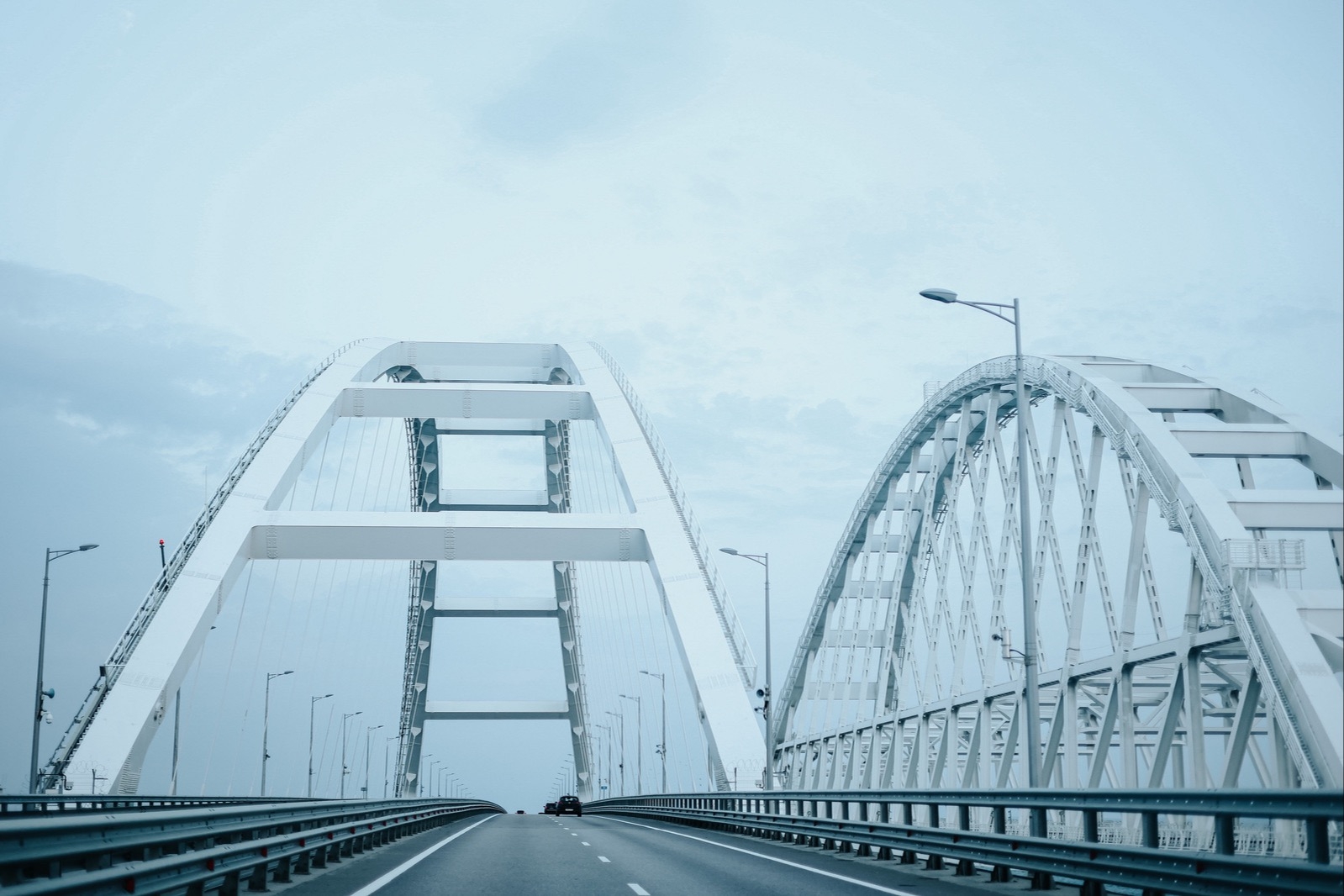 Крымский мост перекроют на 12 часов: Минтранс объяснил причину