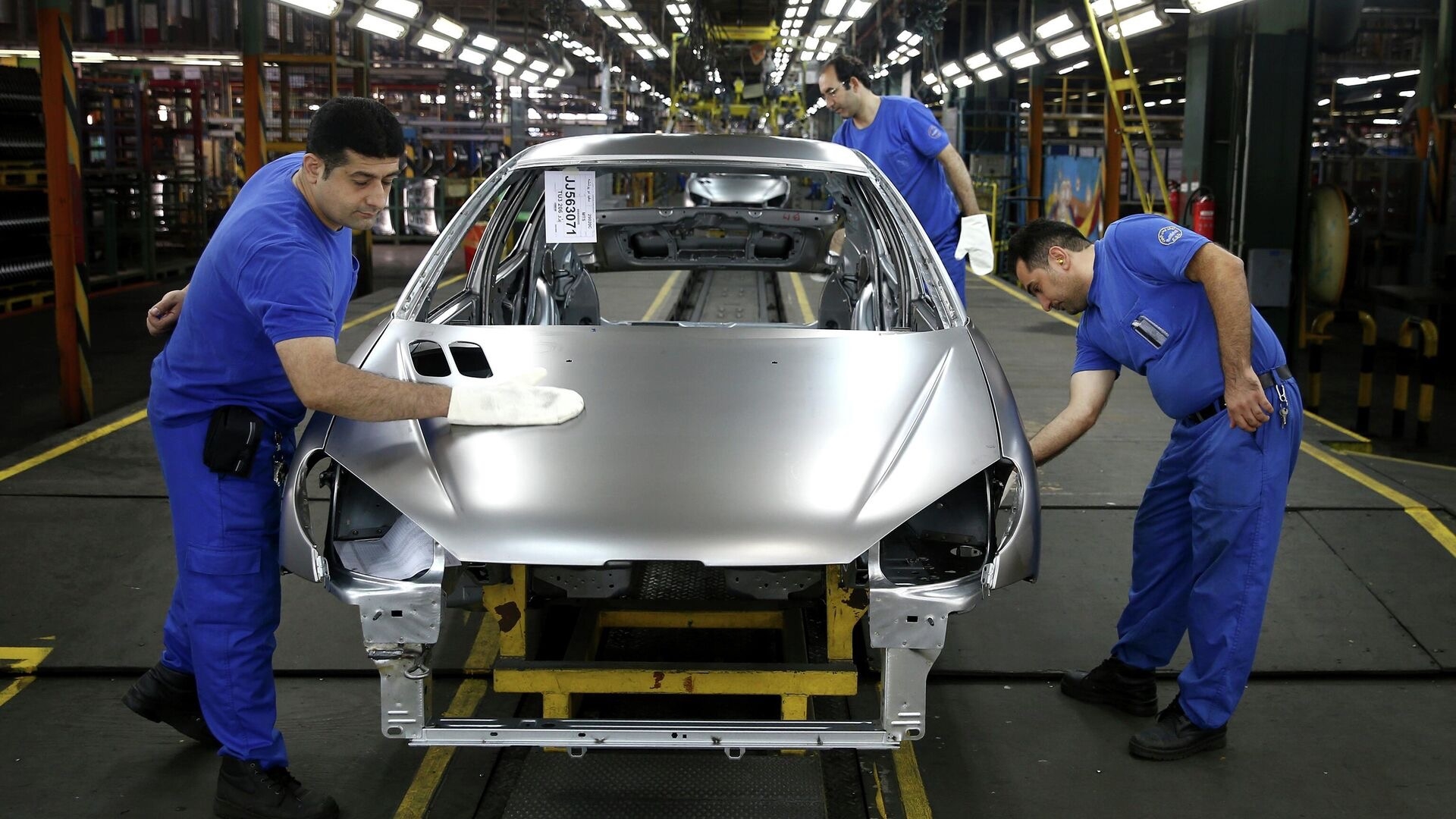 Автоэксперт: иранские автомобили займут свою нишу в России
