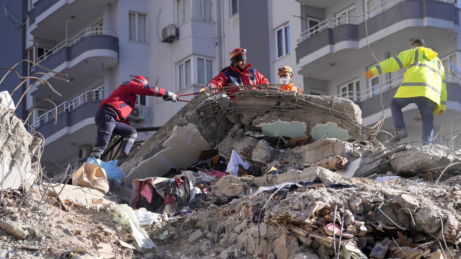 На границе Турции и Сирии произошли новые землетрясения: есть разрушения