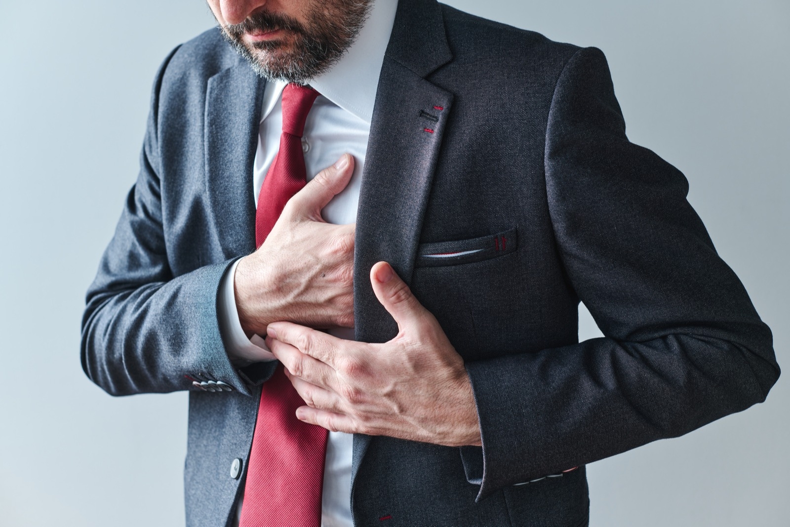 Кардиолог назвал основные симптомы инфаркта миокарда
