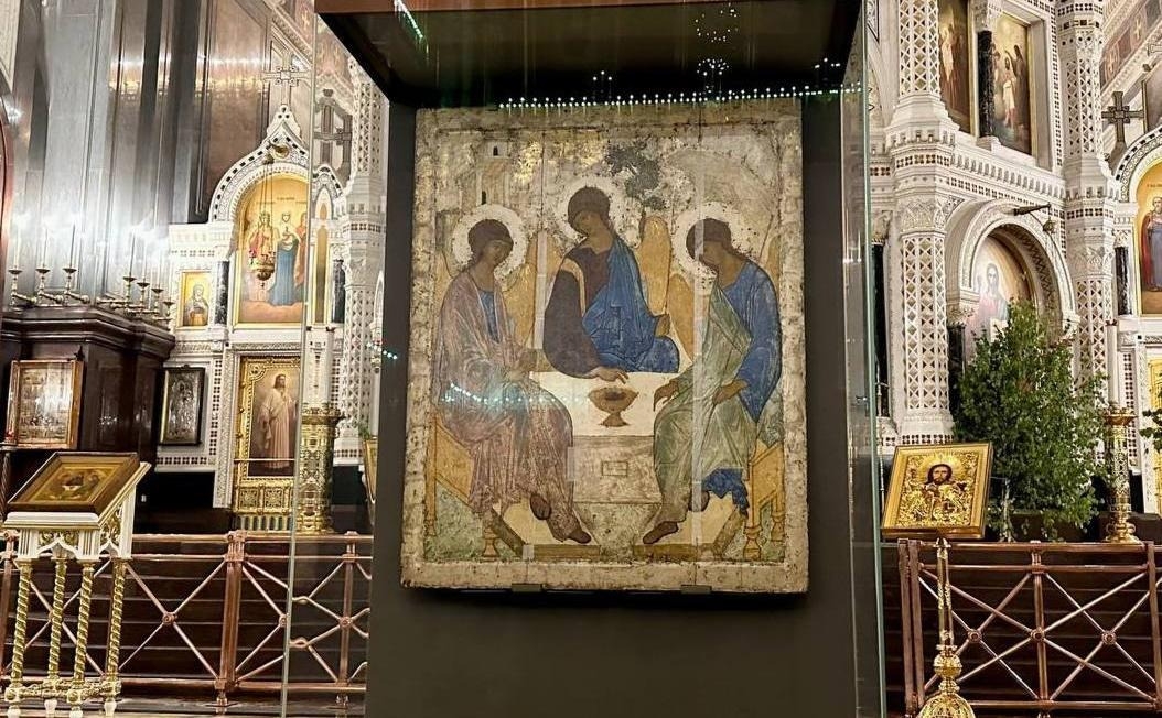 В Храме Христа Спасителя установили икону Андрея Рублева