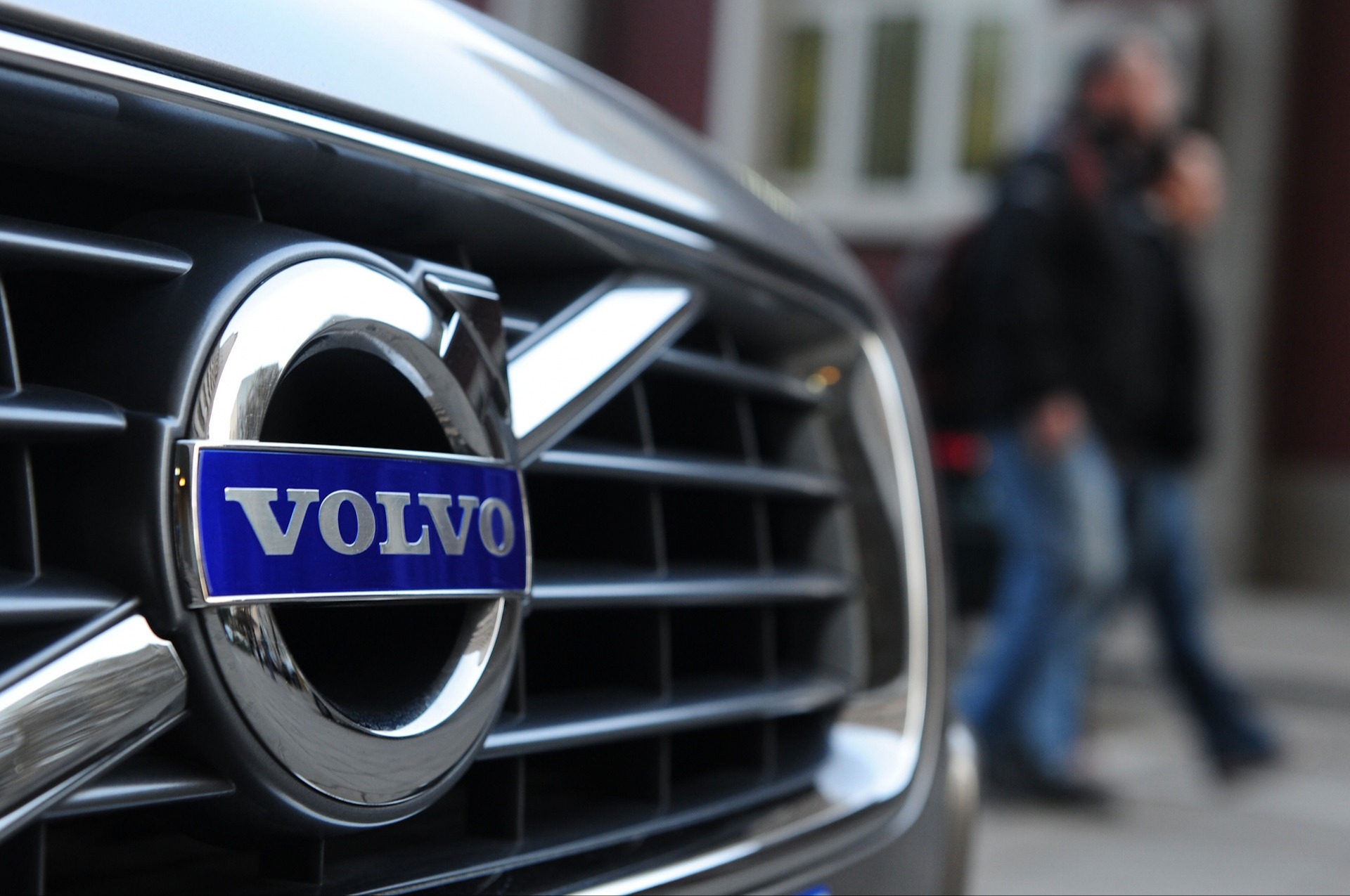 Фирма volvo. Автомобильная марка Вольво. Значок Вольво с80. Новый логотип Volvo.