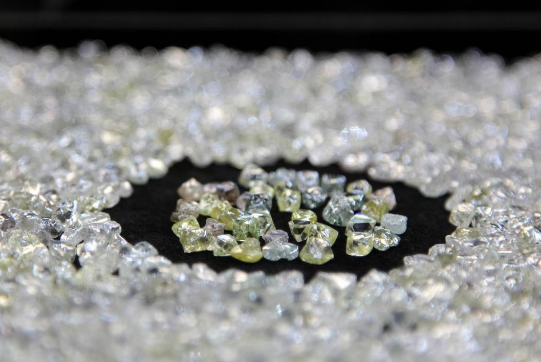 AFP: ЕК одобрила запрет продажи российских алмазов в страны Евросоюза