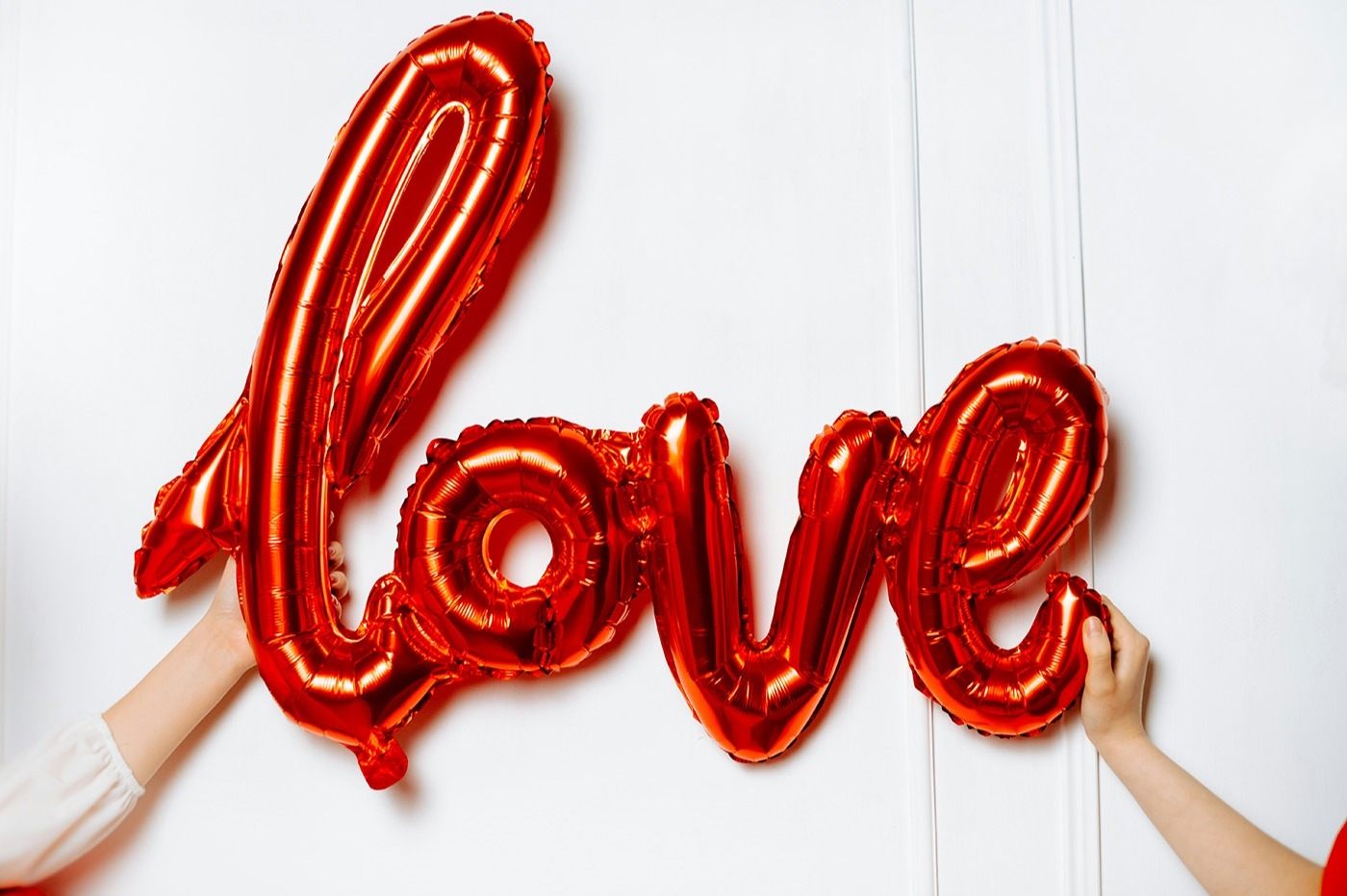 Love is... Идеи подарков ко Дню святого Валентина