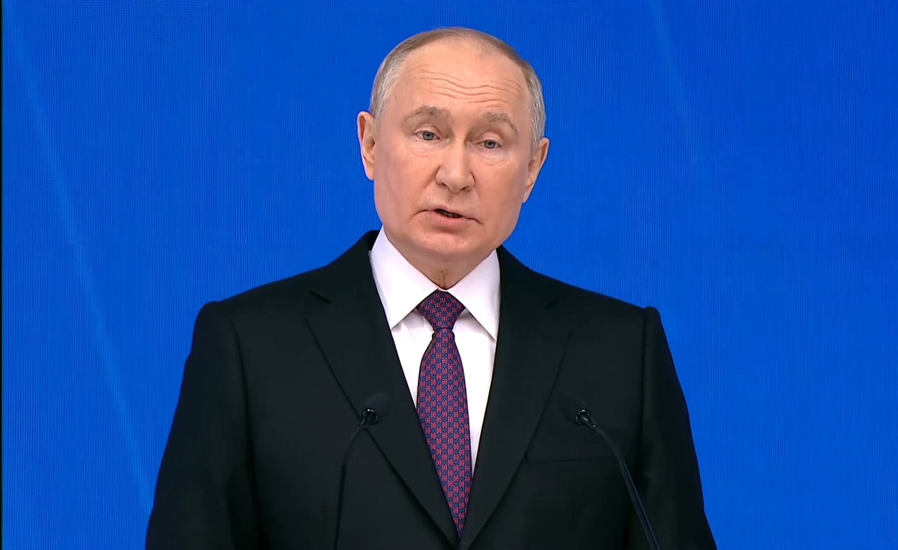 Путин назвал вбросами сообщения о планах России на ядерное оружие в космосе