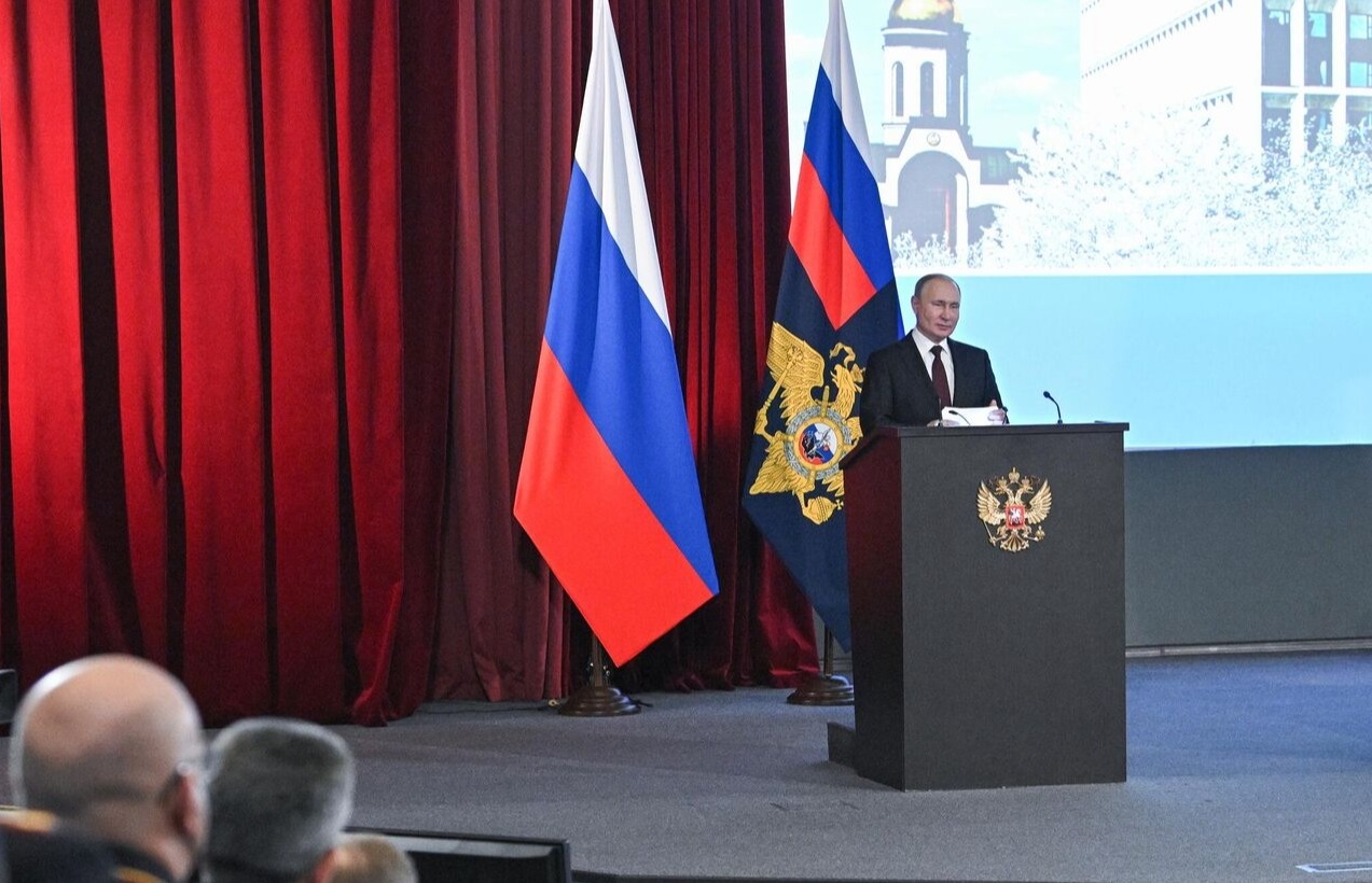 Путин: сейчас комплексно оценивают действия надзорных служб, которые отвечали за «Крокус»