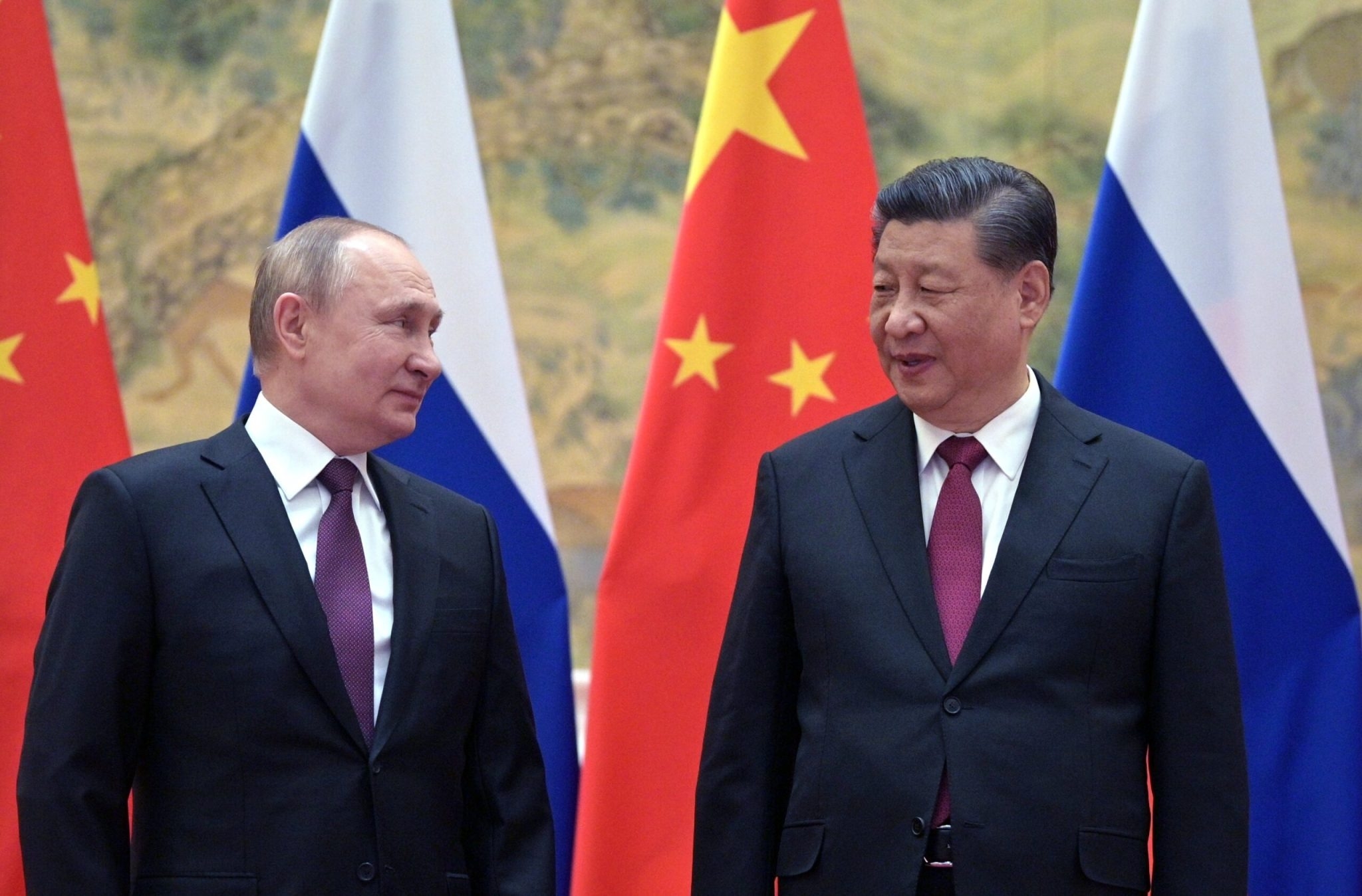 Лавров сообщил, что Путин и Си Цзиньпин планируют встретиться на саммитах ШОС и БРИКС
