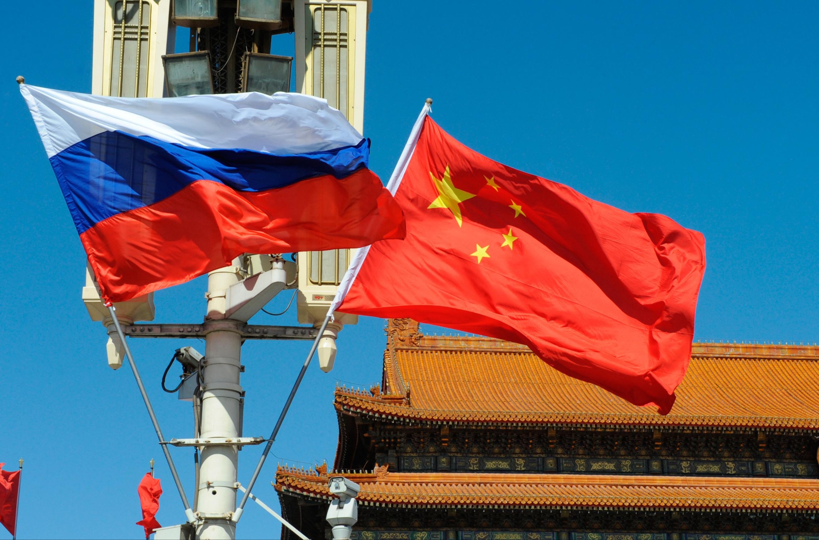 Bloomberg: поставки китайских товаров в РФ упали на 16% из-за санкций США