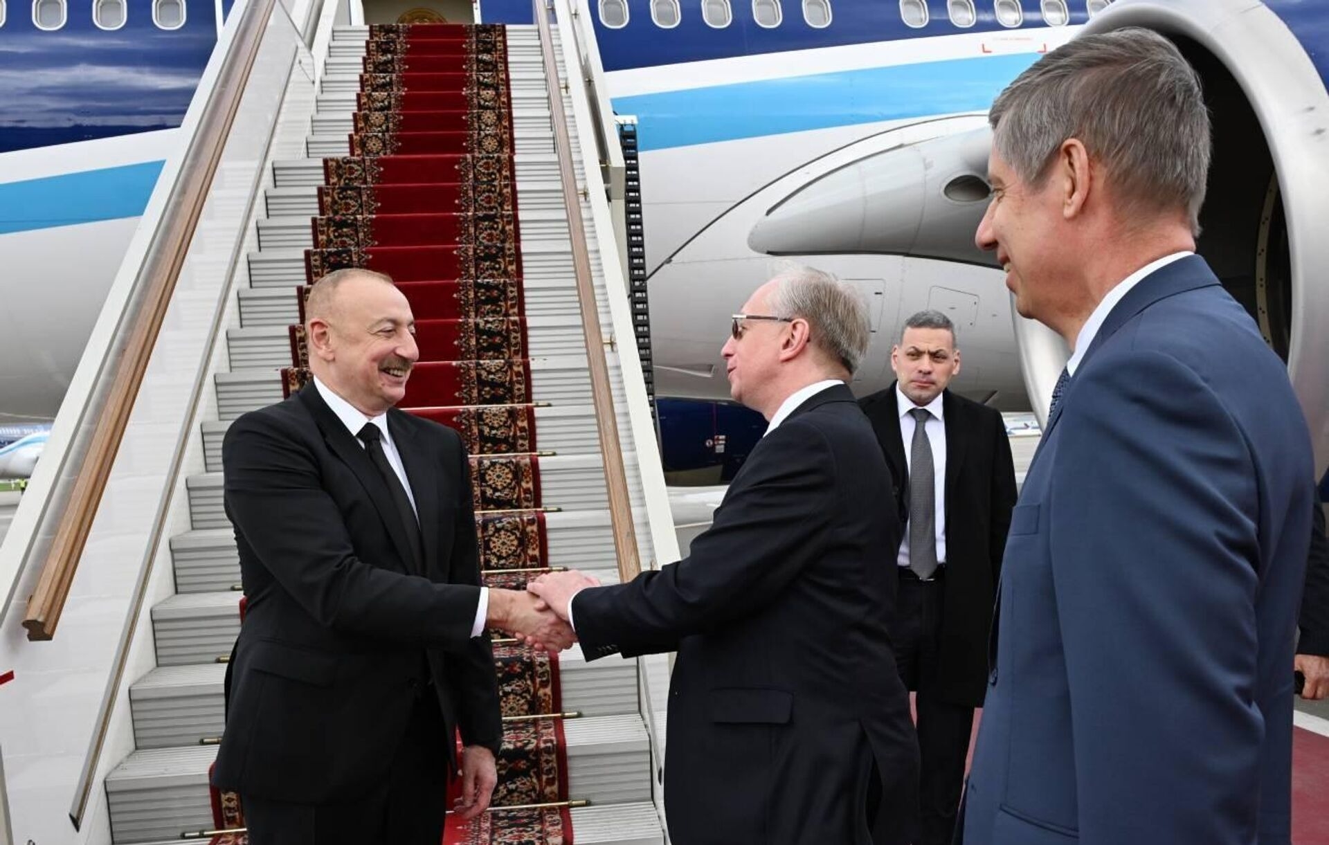 Президент Азербайджана Алиев прибыл в Москву на встречу с Владимиром Путиным