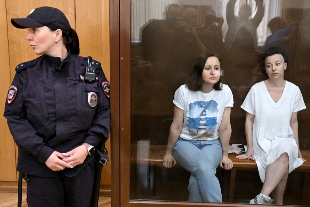 Песков не стал комментировать приговор суда по делу Петрийчук и Беркович