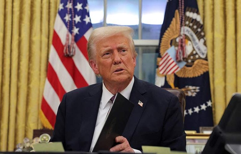 Пять экс-министров обороны США выступили против Трампа из-за увольнения генералов