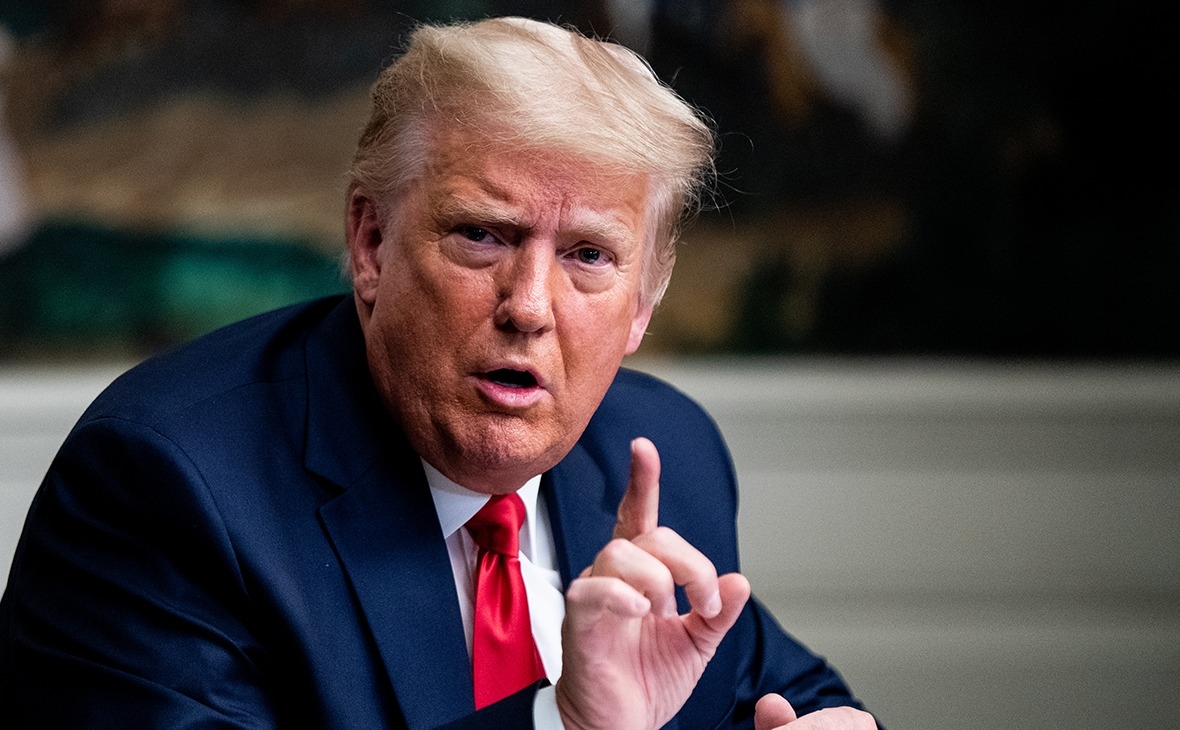 NYT: Трамп не отменил решение о военной помощи Украине после слов Зеленского