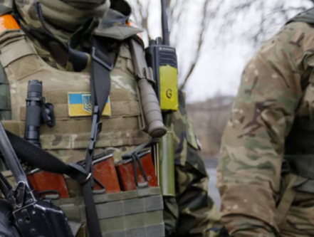 На Украине принесли присягу первые бойцы ВСУ в возрасте от 18 до 24 лет