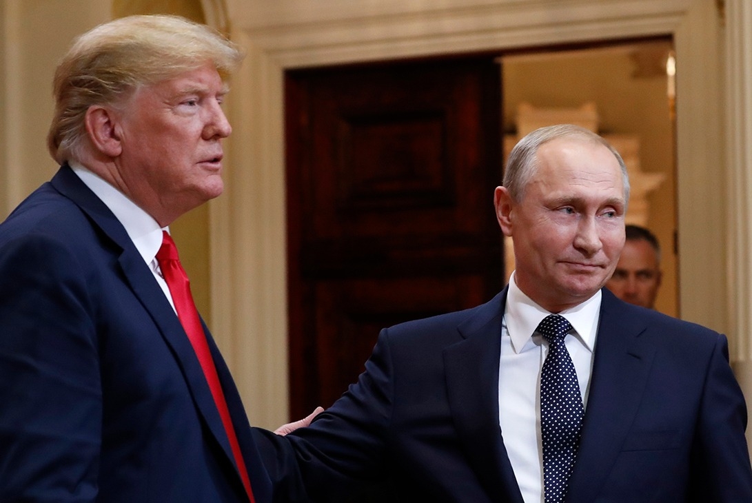 Песков: называть разговор Путина и Трампа новой Ялтой неверно