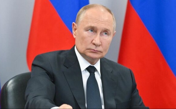 Путин: решение о ротации военных на фронте примут исходя из ситуации на земле