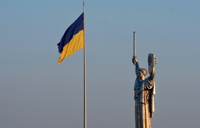 AP: Европа может разместить военных вдоль Днепра или на западе Украины