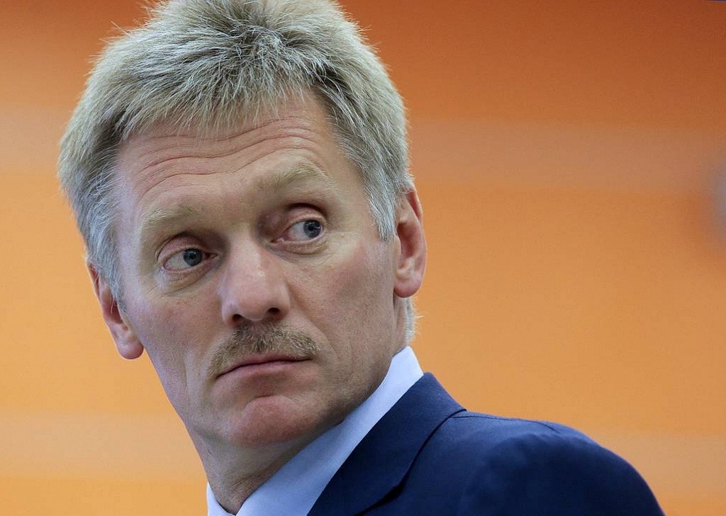 Песков: в Кремле фиксируют факты сотрудничества США и Британии по Украине