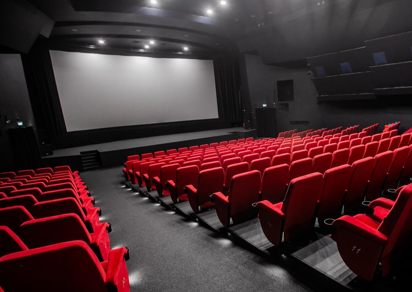 Посещаемость кинотеатров в России упала до трехлетнего минимума
