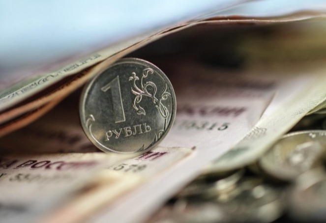 Правительство готовится к внедрению новой системы оплаты труда врачей и учителей