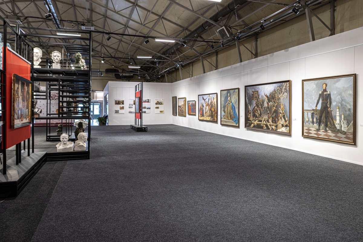 «Искусство грековцев – про глубину, про человека, про солдата, про нашу историю – не про кровь» – Татьяна Самарская