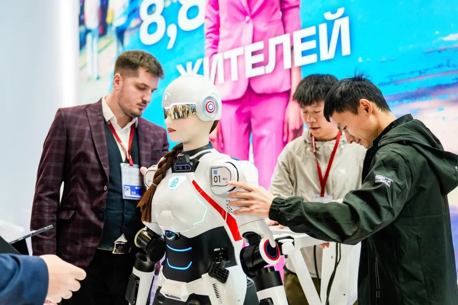 Подмосковье представило высокотехнологичный стенд на ПМЭФ-2025