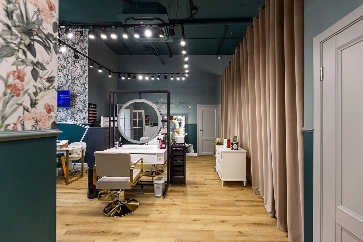 Мама мыла раму. В Москве и Краснодаре открылись салоны красоты с детскими комнатами