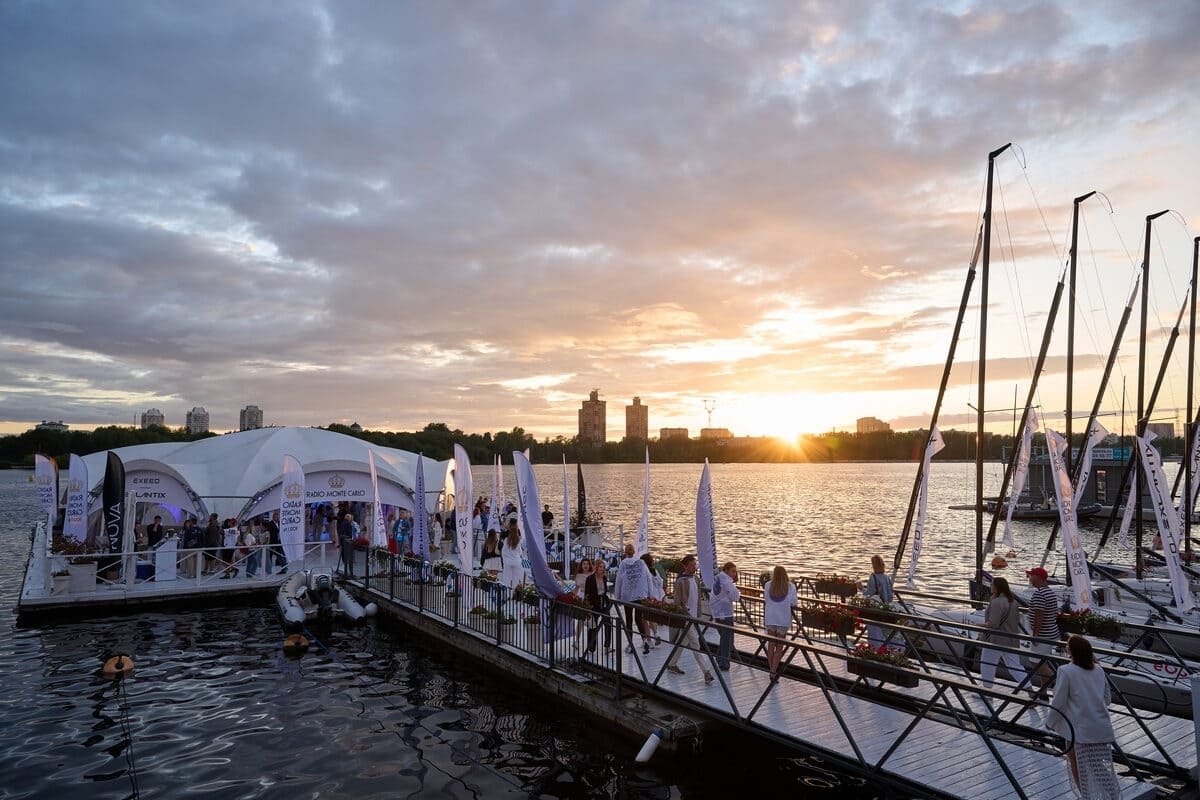 Регата Radio Monte Carlo: морская эстетика и премьера коллекции Héritage