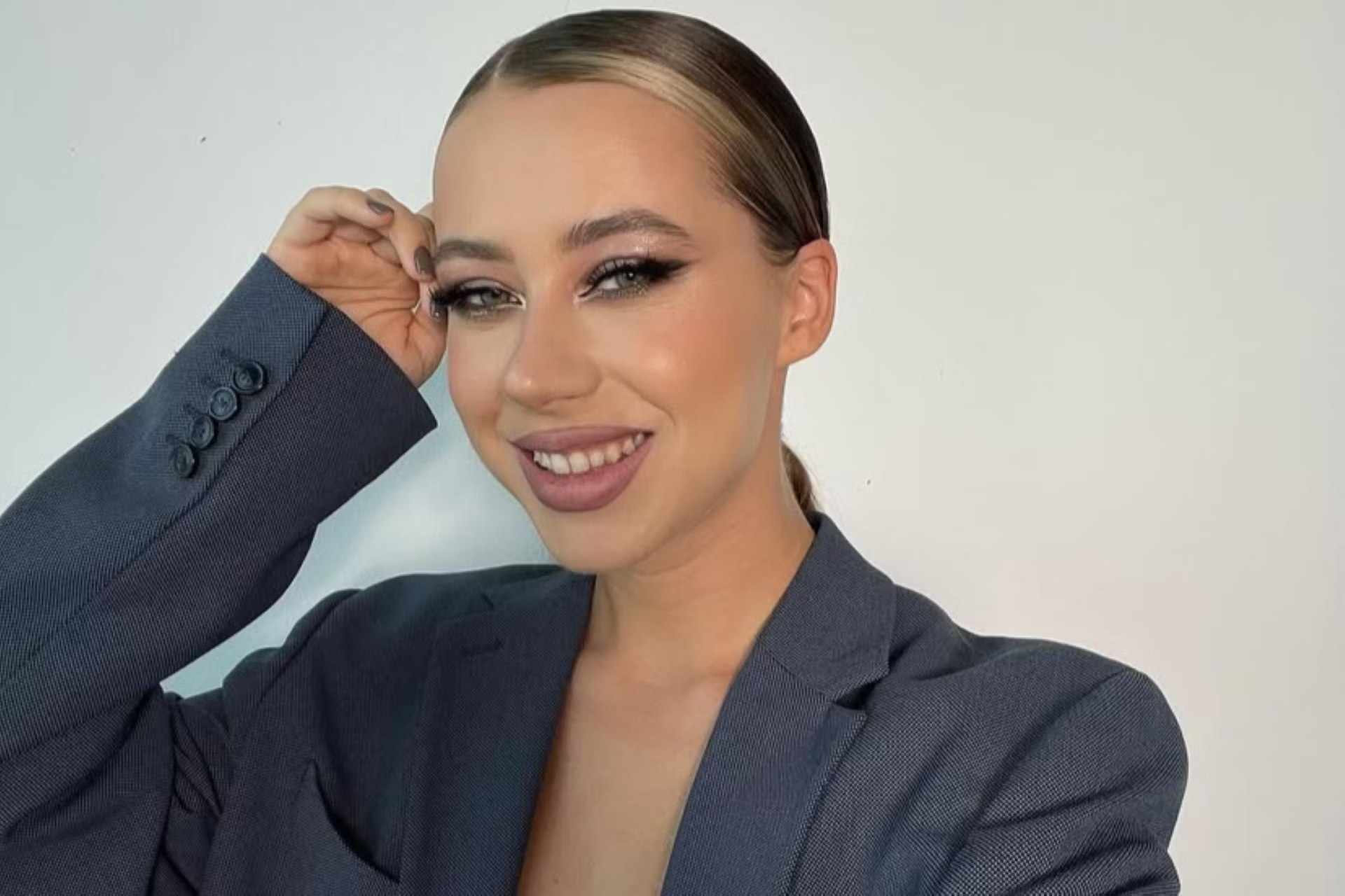 Счета блогера Митрошиной заморозили на фоне дела об отмывании